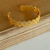 Lace Pattern Diamond Open Bangle