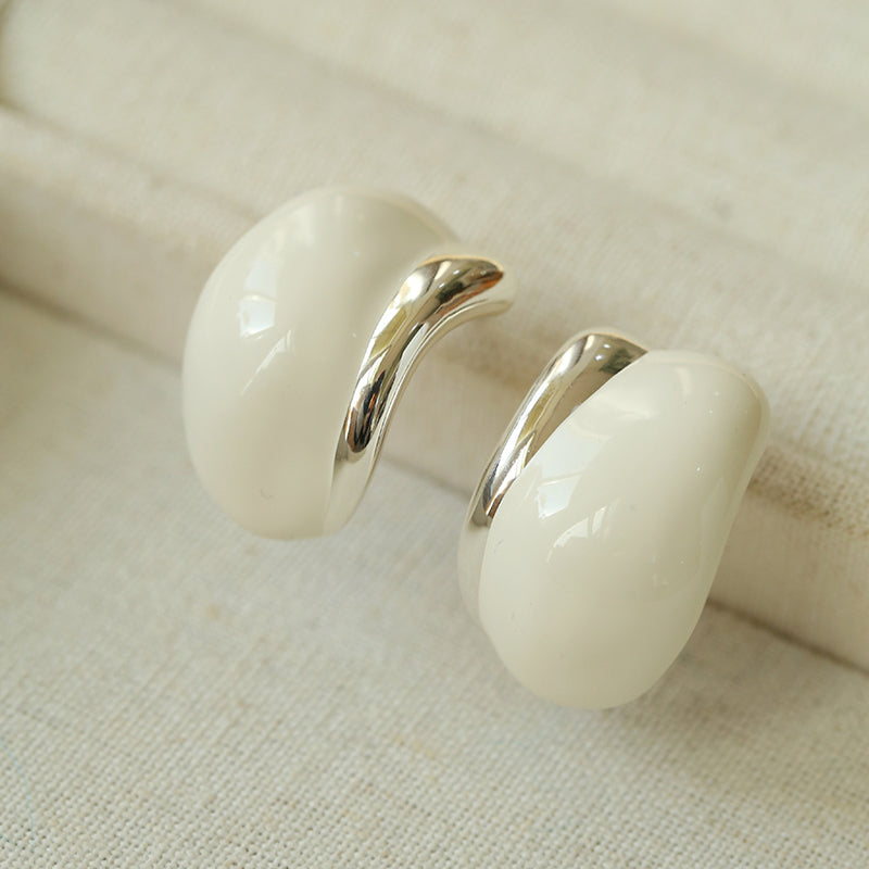 Creamy Enamel Hoop Earrings