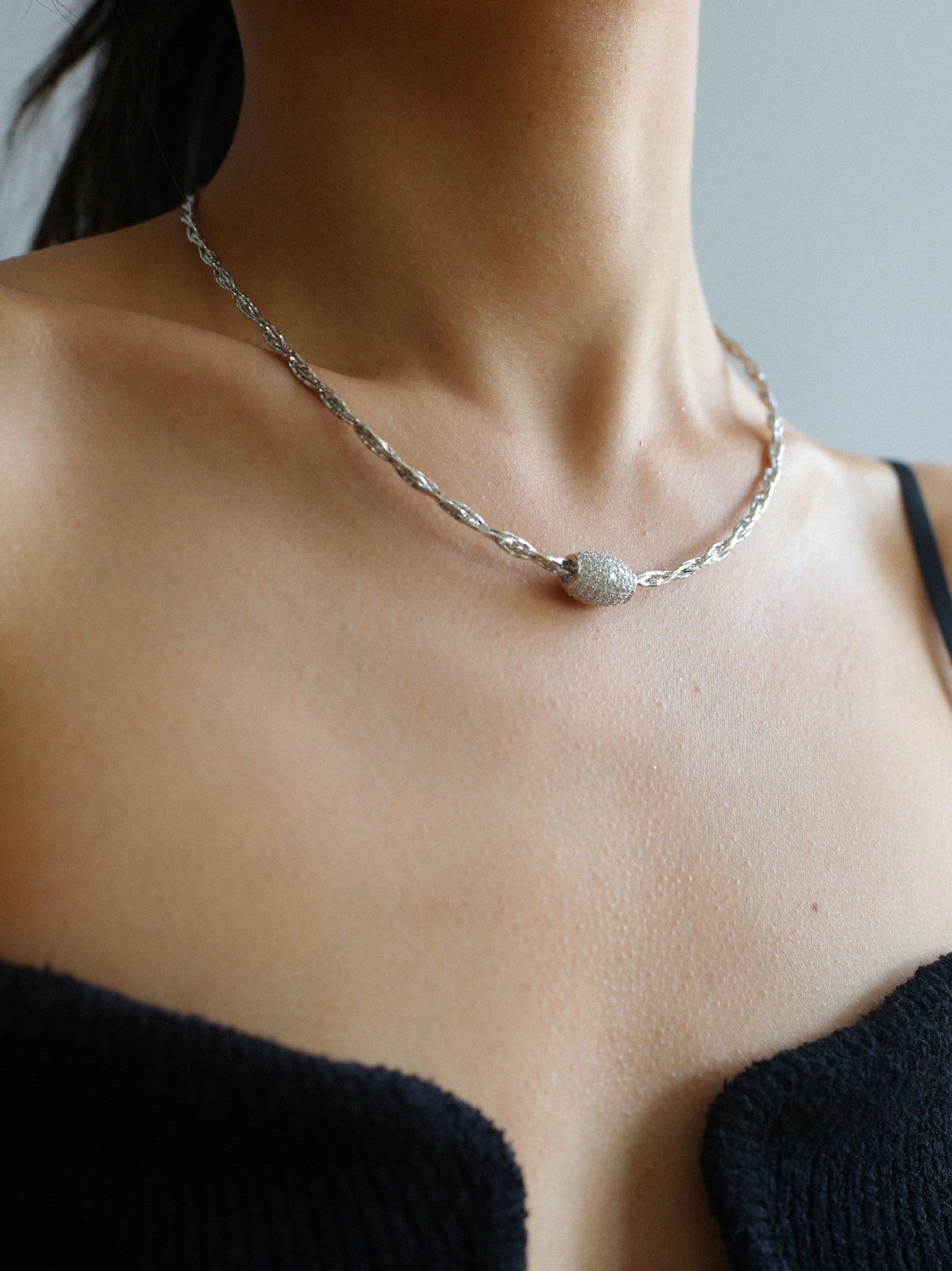 925 Silver Choker with Full Zirconia Barrel Bead Shape Pendant - floysun