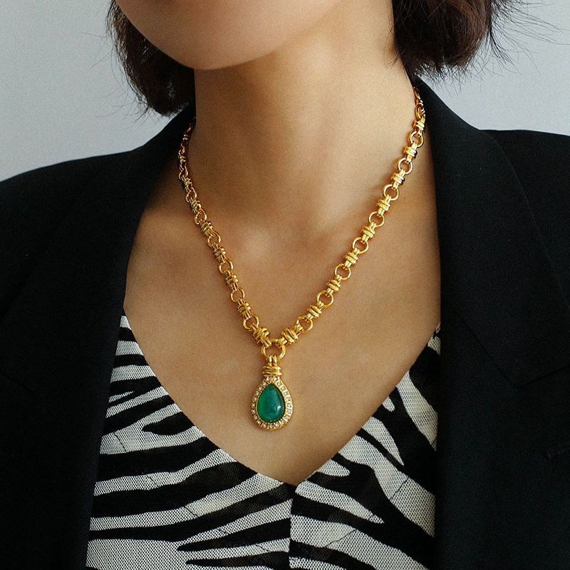 Collier de chaîne en cristal vert vintage