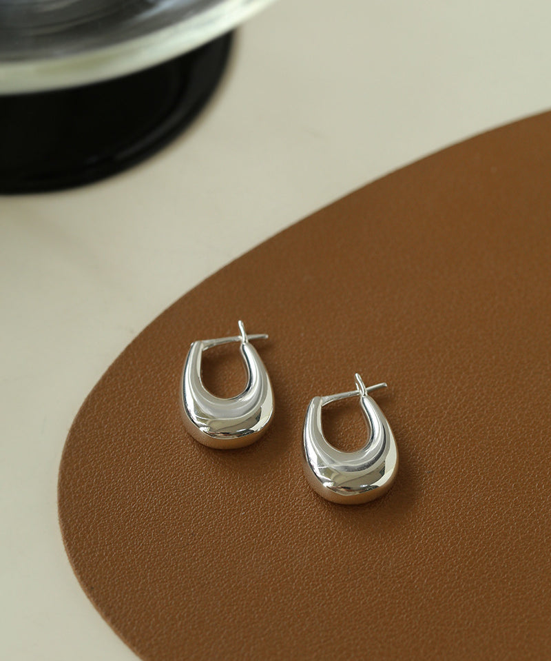 U-Shaped Minimalist Hoops Earrings