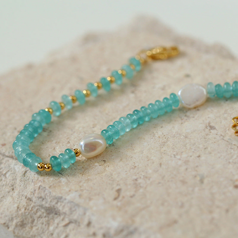 Pulsera de perlas de agua dulce con cuentas de colores