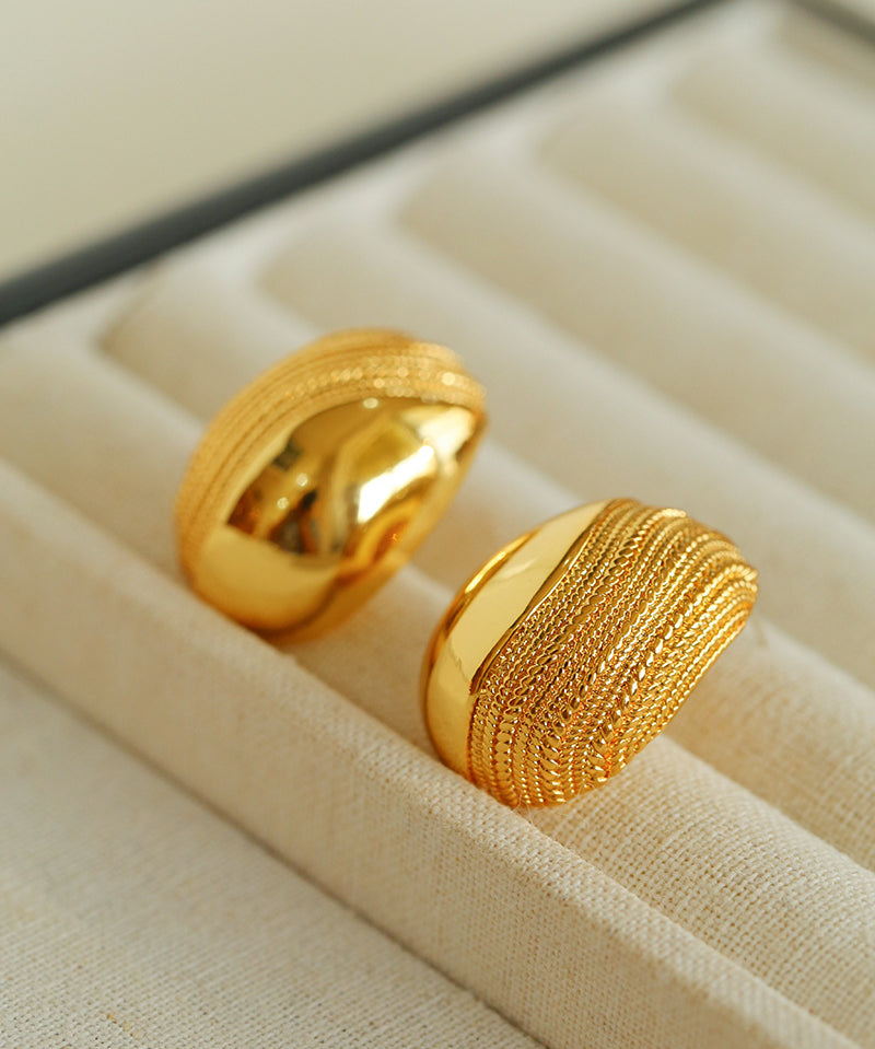 Trendy 3D Oval Water Wave Earrings