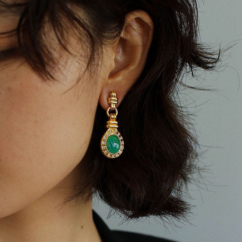 Boucles d'oreilles pendantes vintage avec cristaux verts