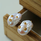 Artisanal Baroque Pearls Earrings - Gold - floysun