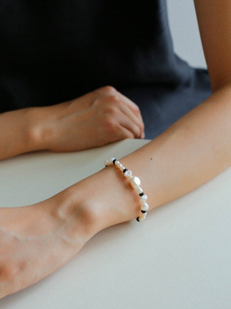 Baroque Pearl and Black Onyx Beaded Bracelet - floysun