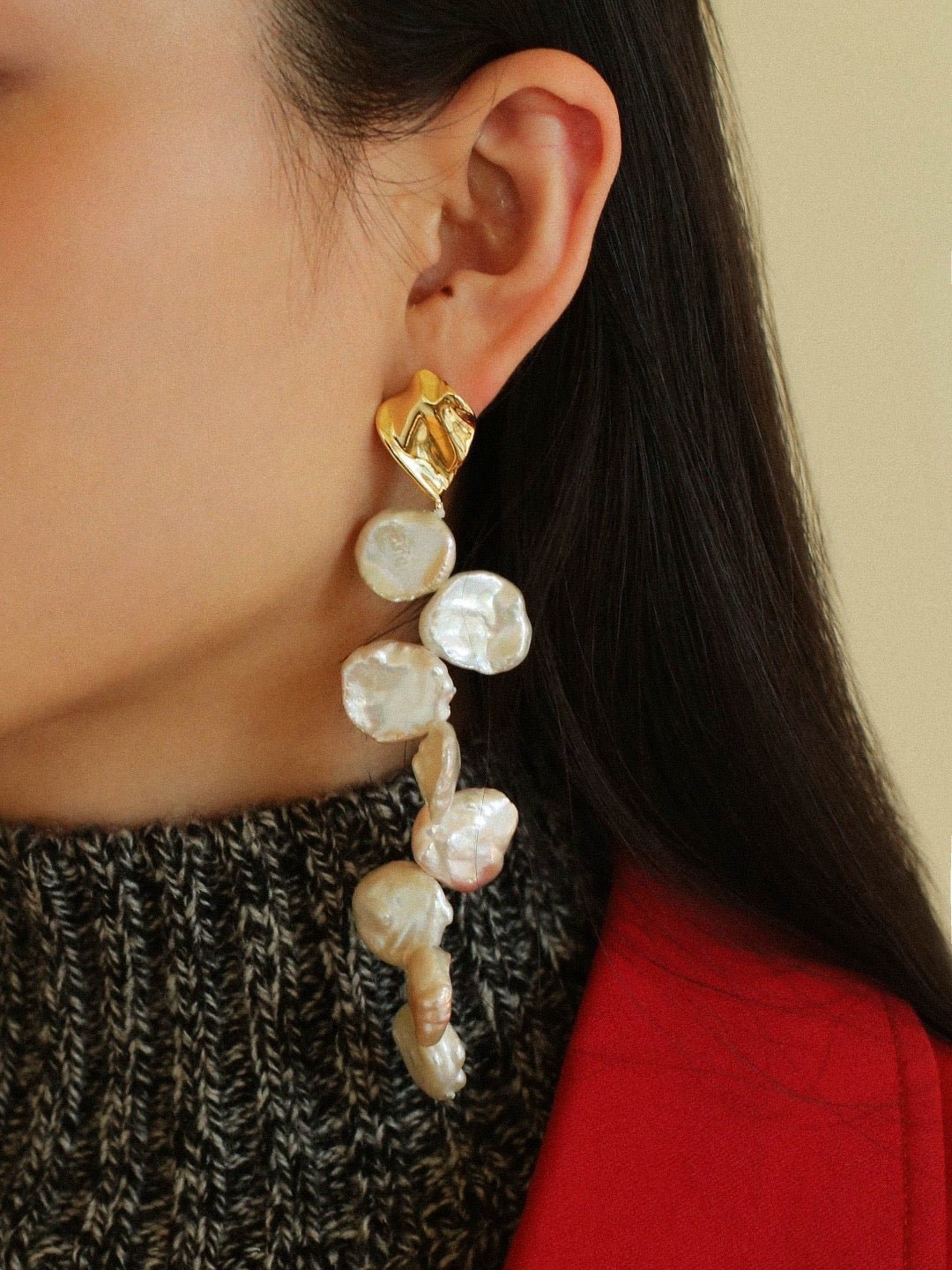 Baroque Pearl Earrings with Scattered Petals - floysun