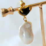 Black Heart - shaped Baroque Pearl Earrings - floysun