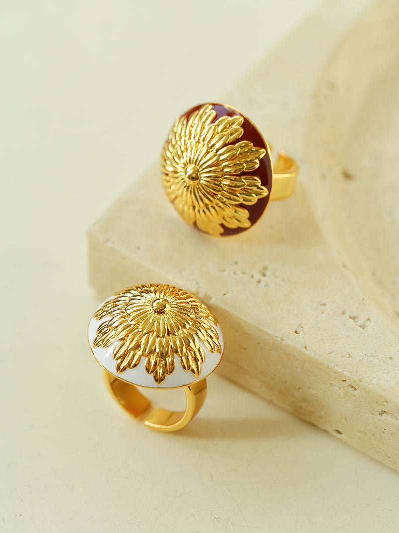 Blooming Elegance 3D Daisy Ring – White & Red Enamel - floysun