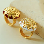 Blooming Elegance 3D Daisy Ring – White & Red Enamel - floysun