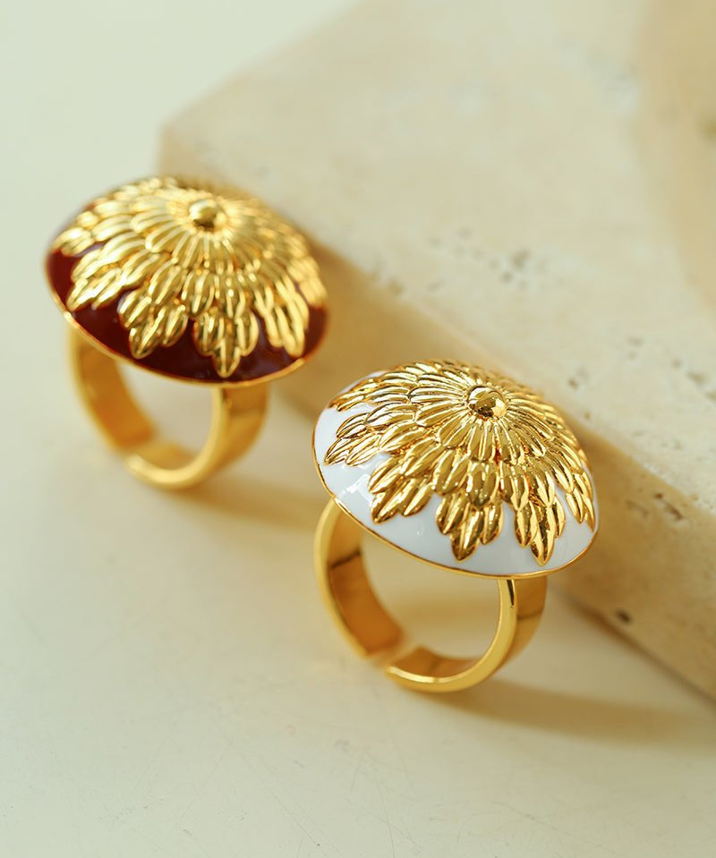 Blooming Elegance 3D Daisy Ring – White & Red Enamel - floysun