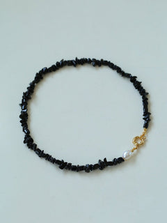 Brilliant Black Onyx Crushed Stone and Pearl Necklace - floysun