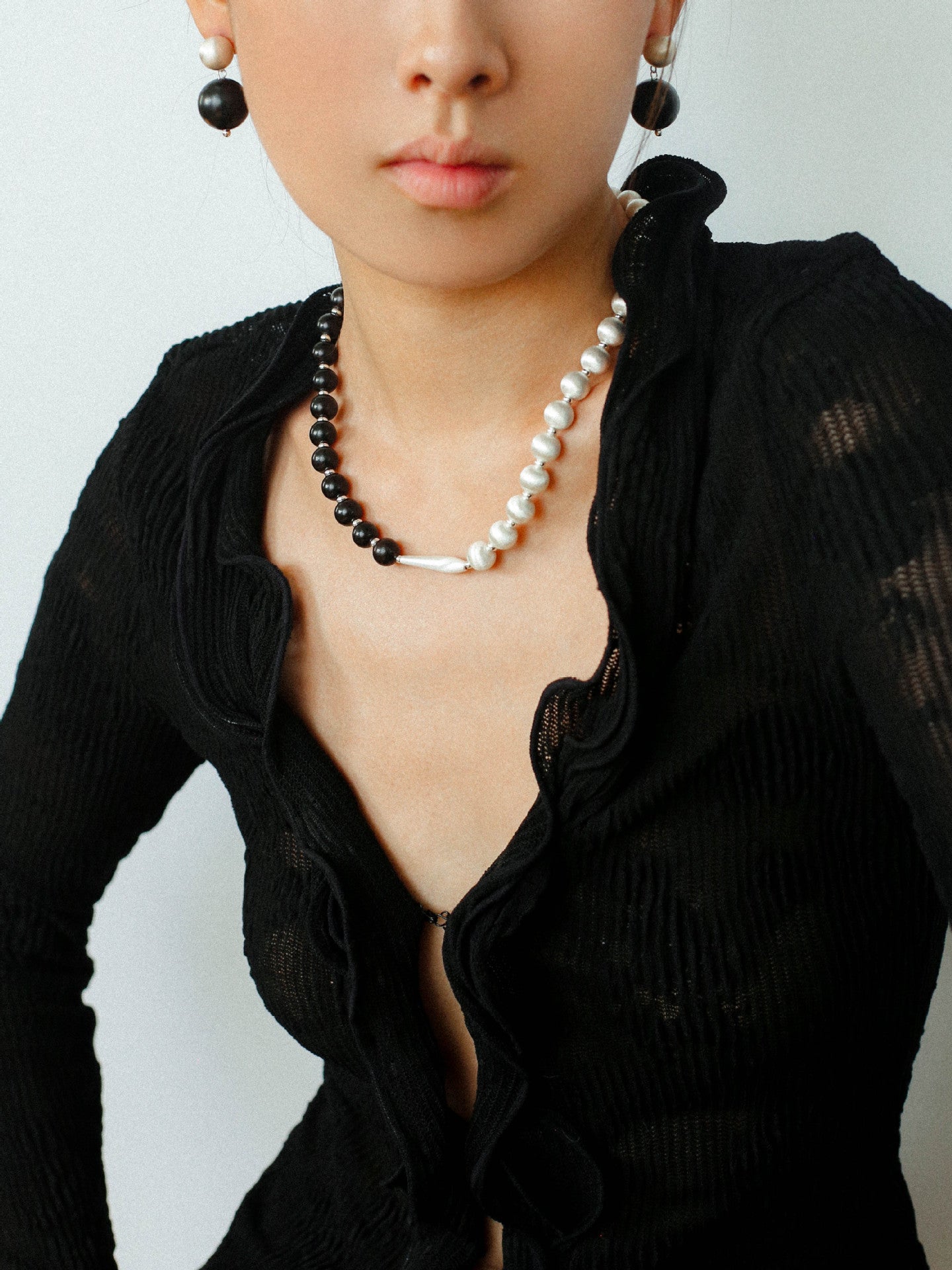 Brushed Bead & Ebony Wood Sphere Necklace - floysun