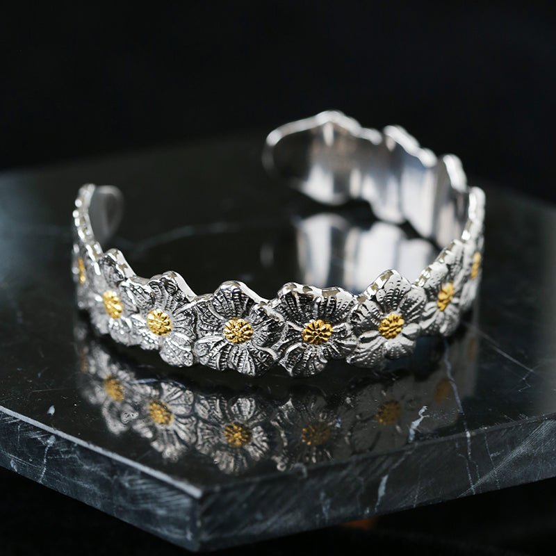 Buccellati - Inspired Gardenia Flower Open Bangle - floysun