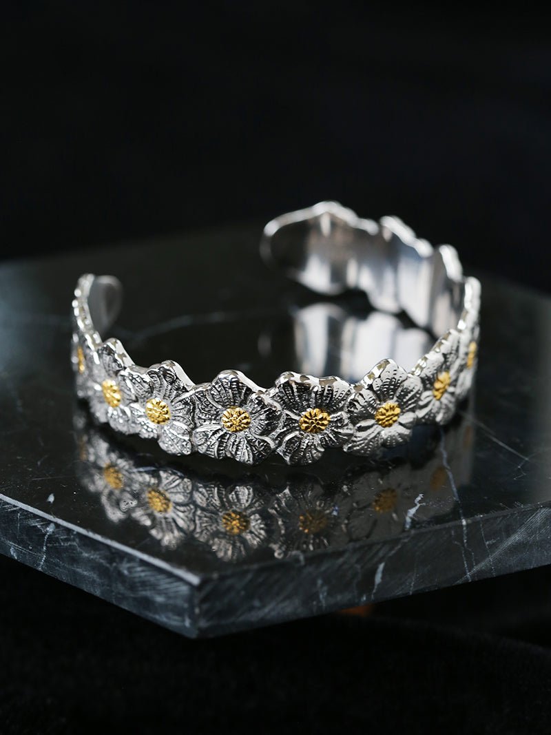 Buccellati - Inspired Gardenia Flower Open Bangle - floysun