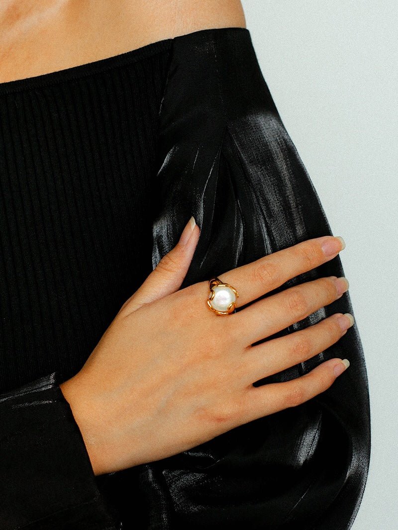 Button Baroque Pearl Ring - floysun