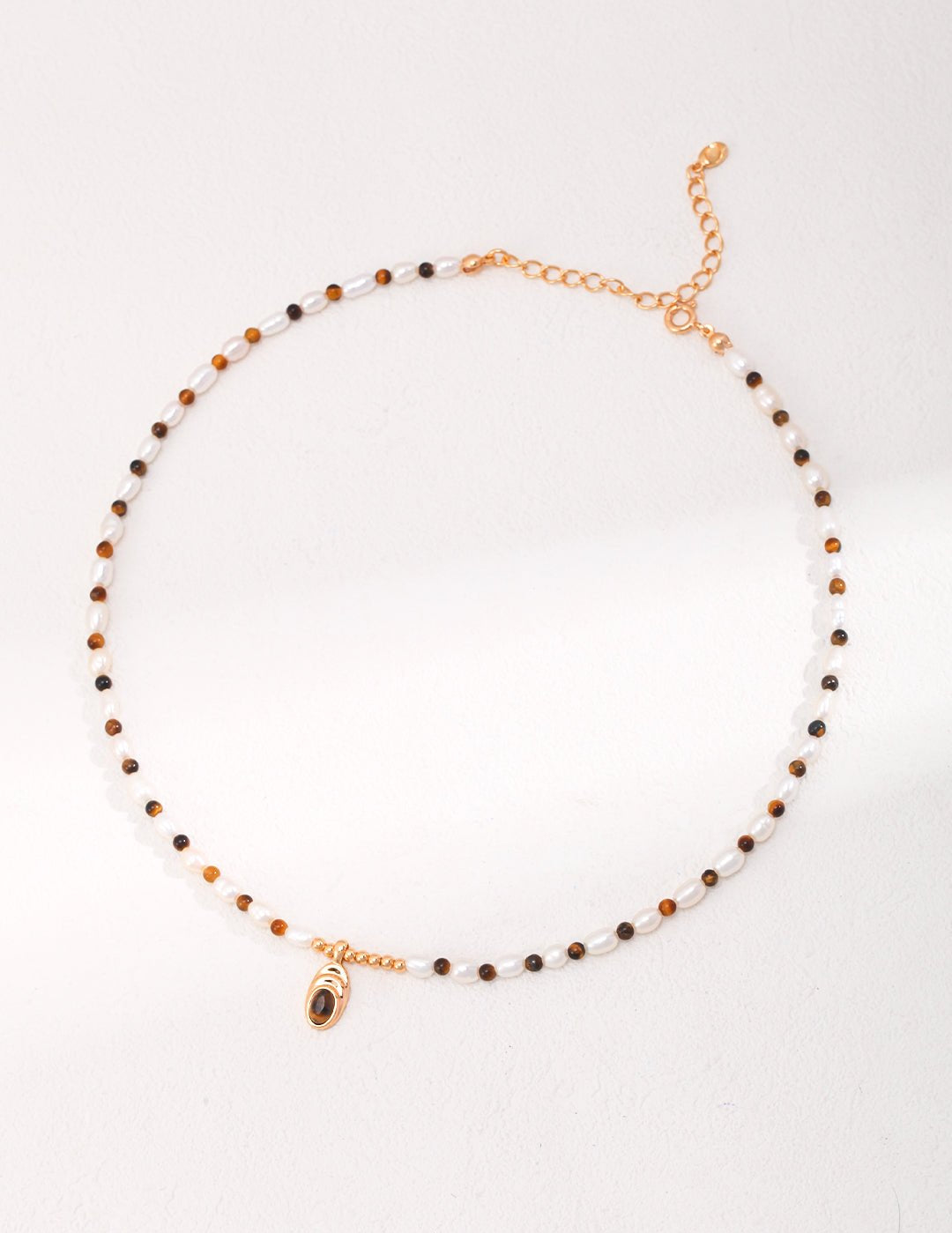 Caramel Chic: Tiger Eye Stone and Pearl Beaded Pendant Necklace - floysun