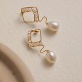 Geometric Series Wave Pearl Teardrop Earrings - CKJH2023011