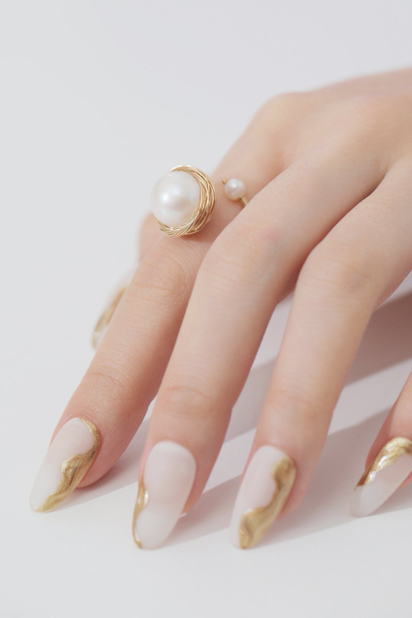 Classic Filigree Series Large Pearl Open Ring - floysun