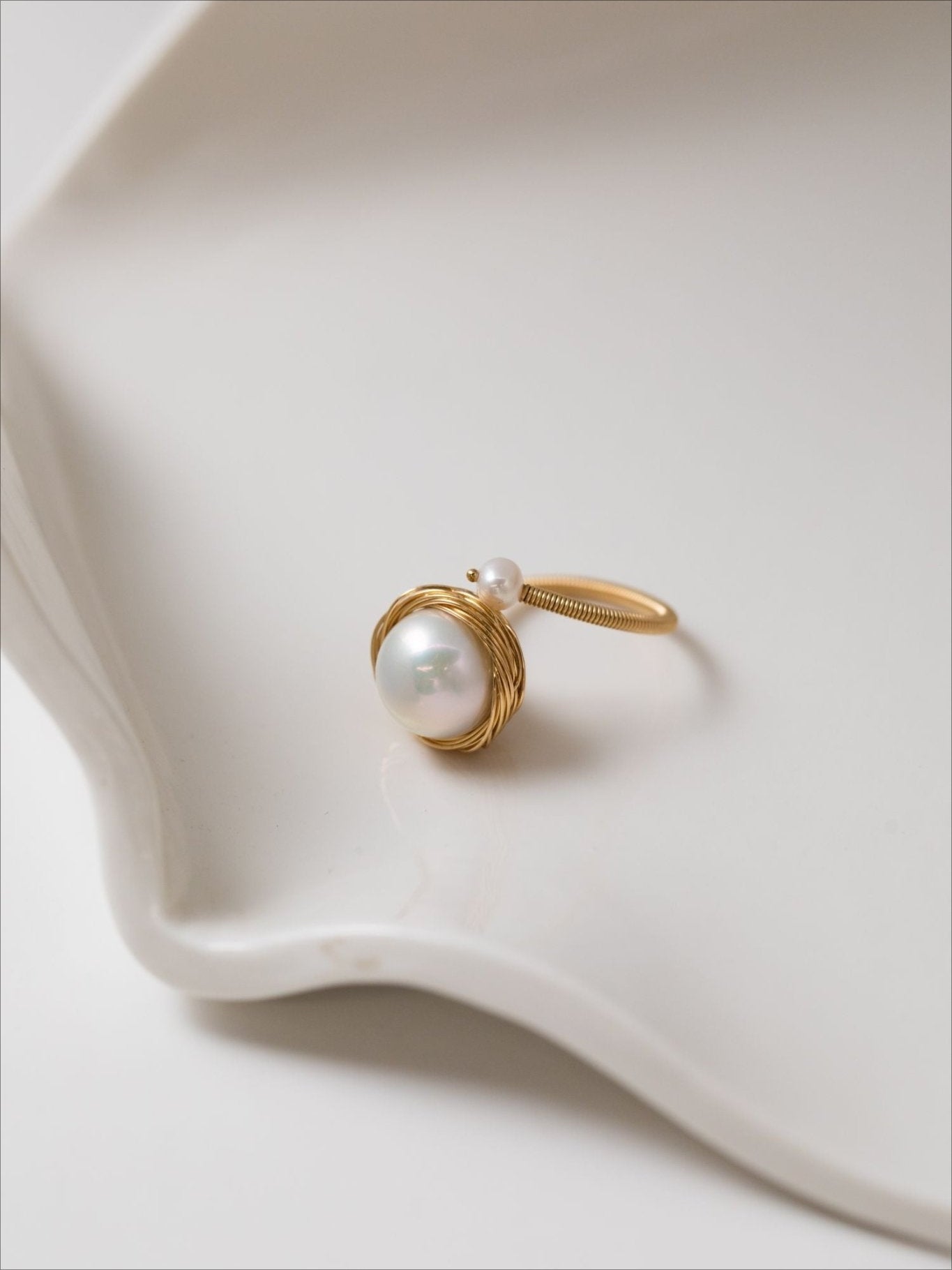 Classic Filigree Series Large Pearl Open Ring - floysun