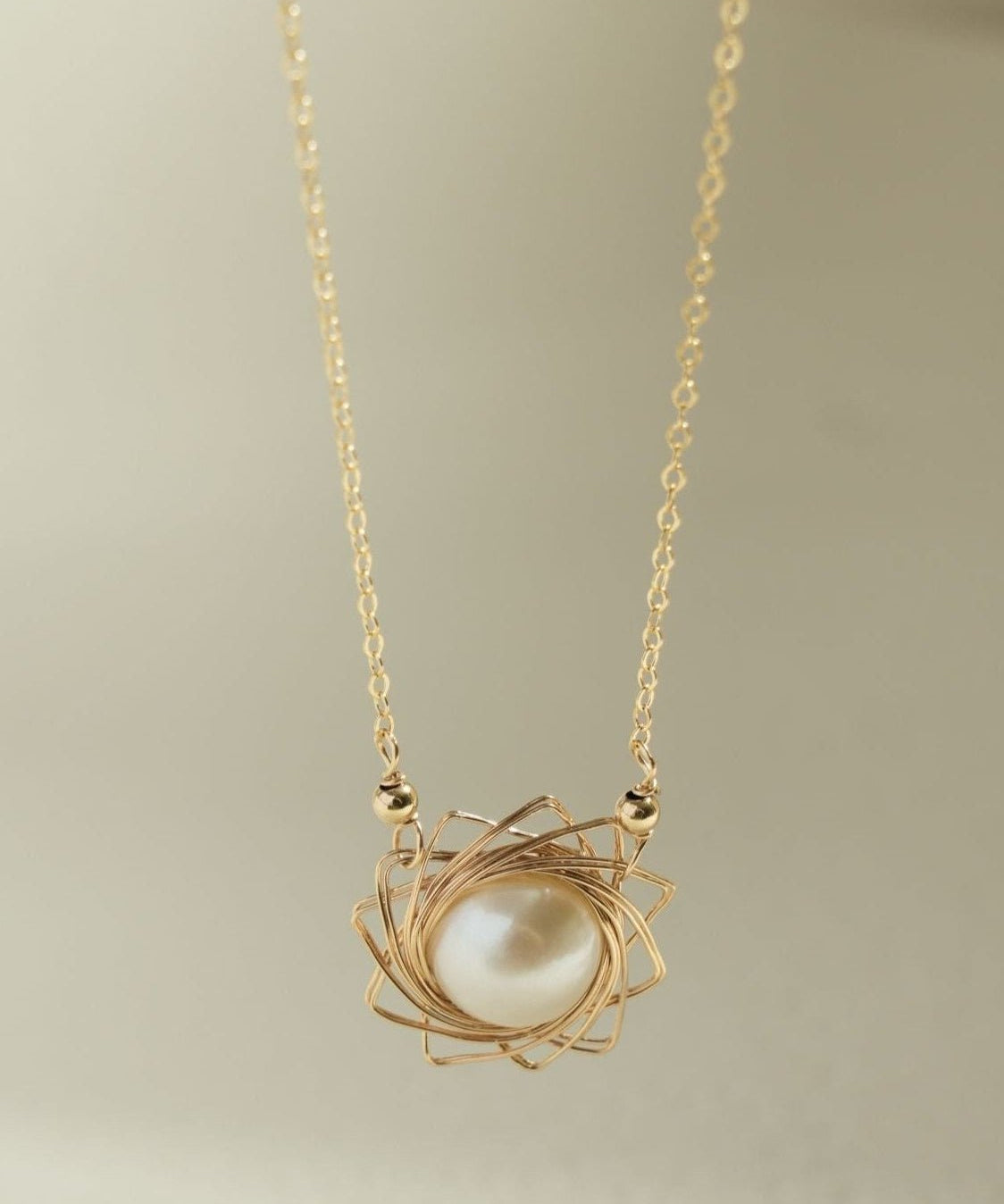 Classic Filigree Series Starburst Pearl Pendant Necklace - floysun