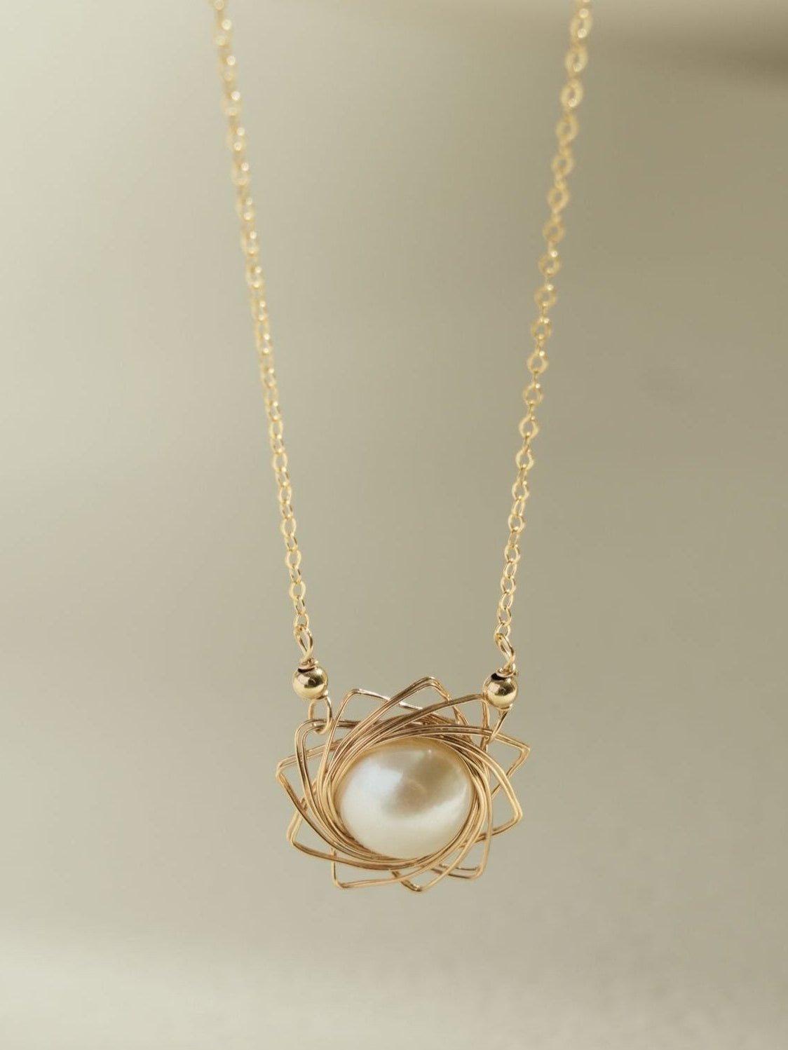 Classic Filigree Series Starburst Pearl Pendant Necklace - floysun