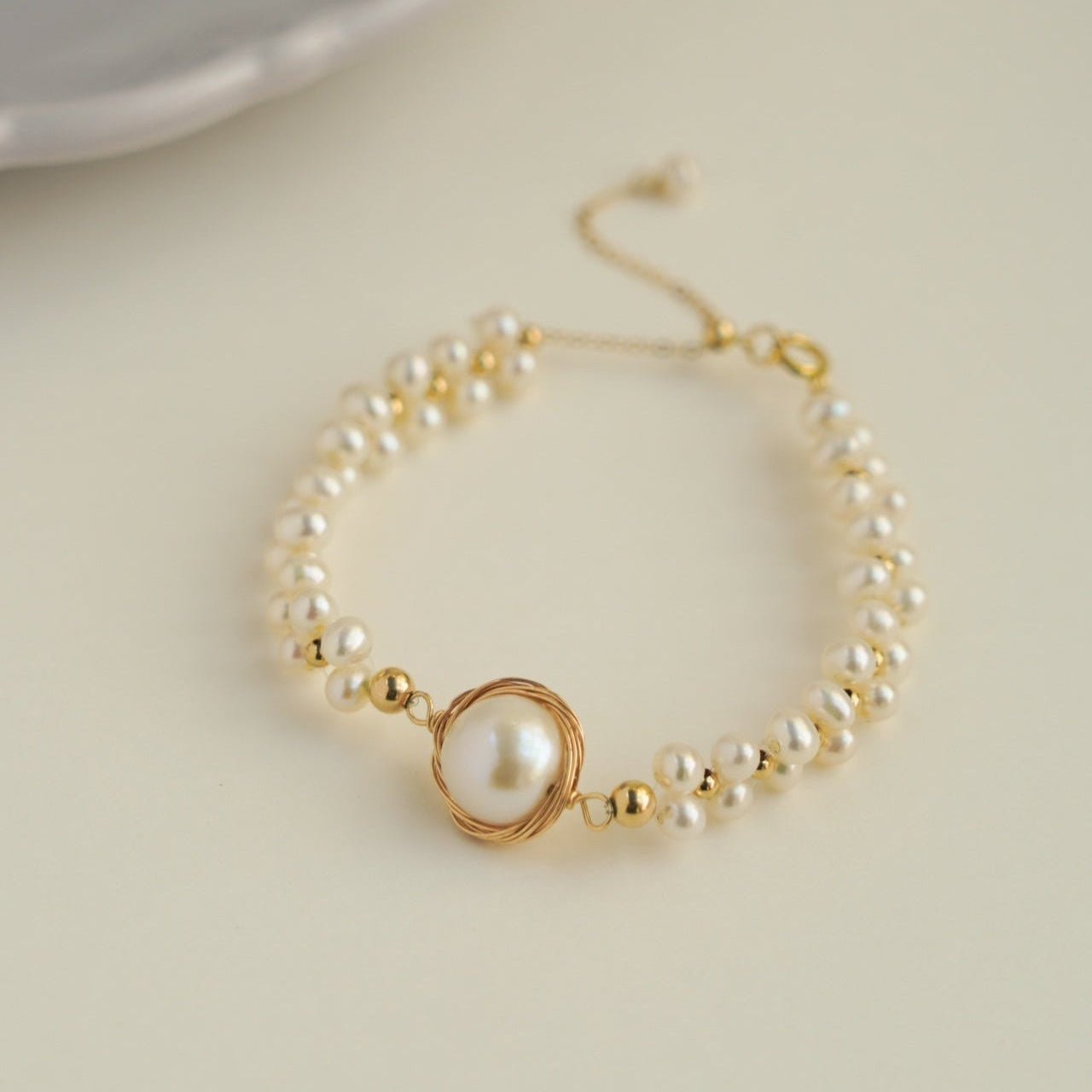 Classic Filigree Series Stargazer Pearl Bracelet - floysun