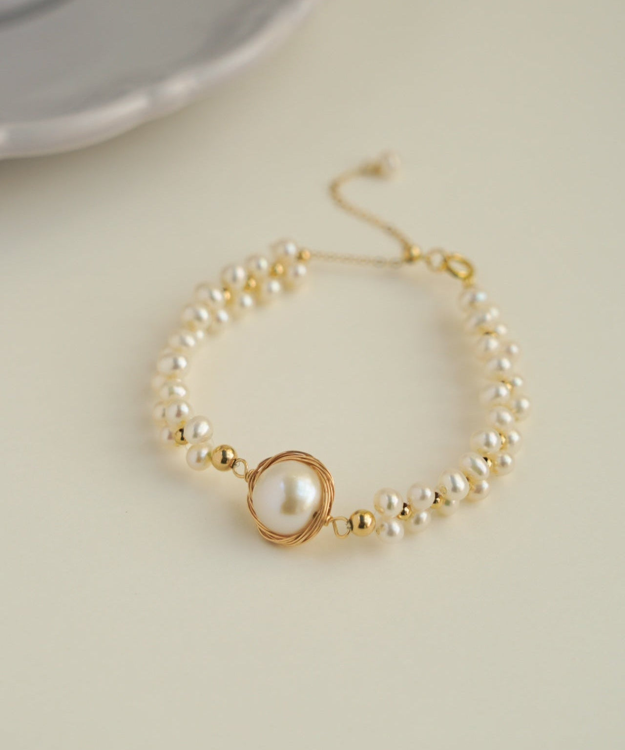 Classic Filigree Series Stargazer Pearl Bracelet - floysun