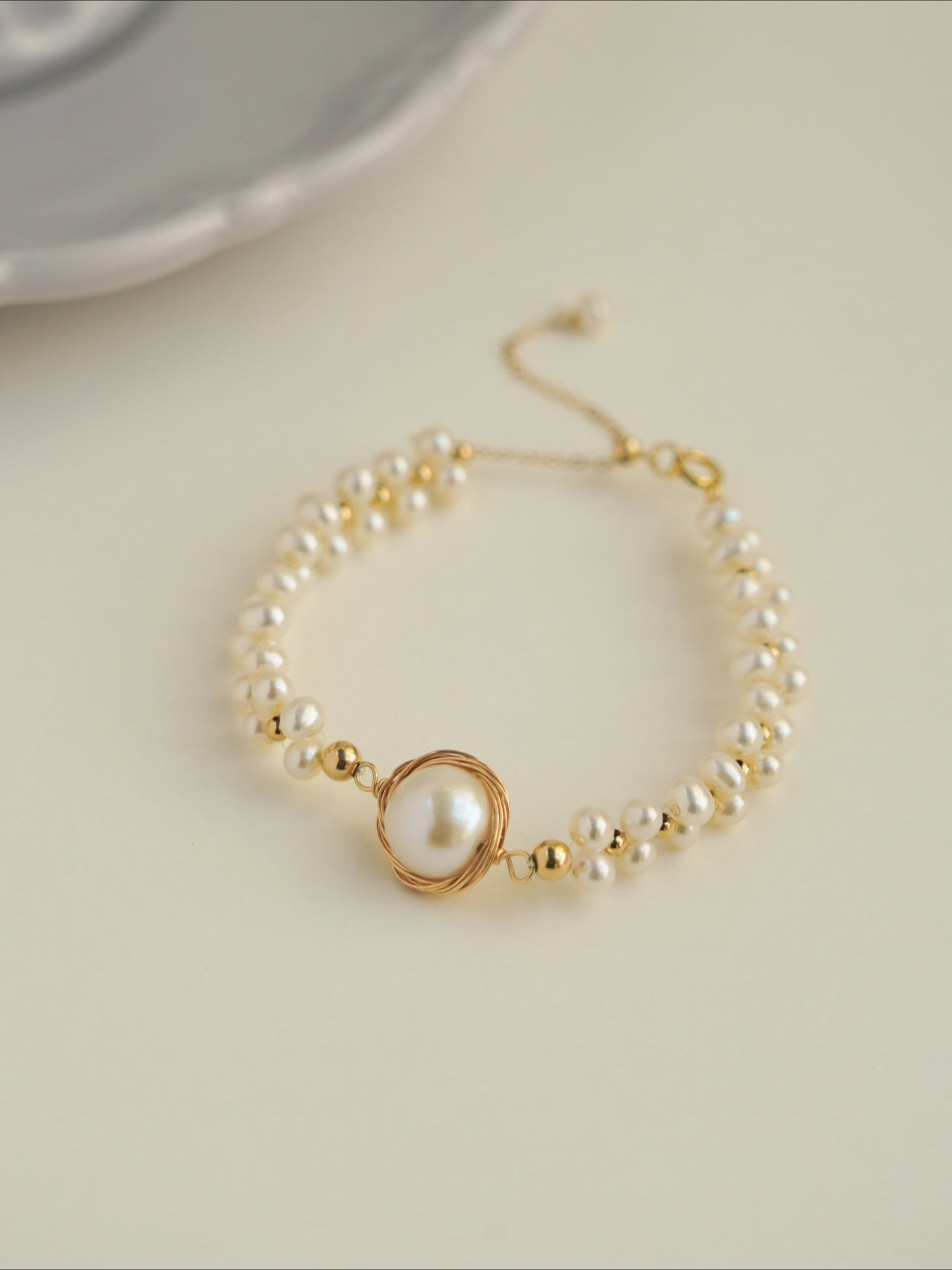 Classic Filigree Series Stargazer Pearl Bracelet - floysun