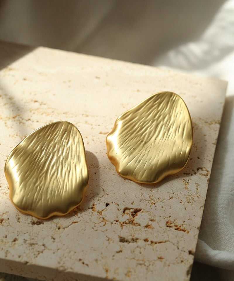 Creative Artistic Petal Textured Statement Earrings - floysun