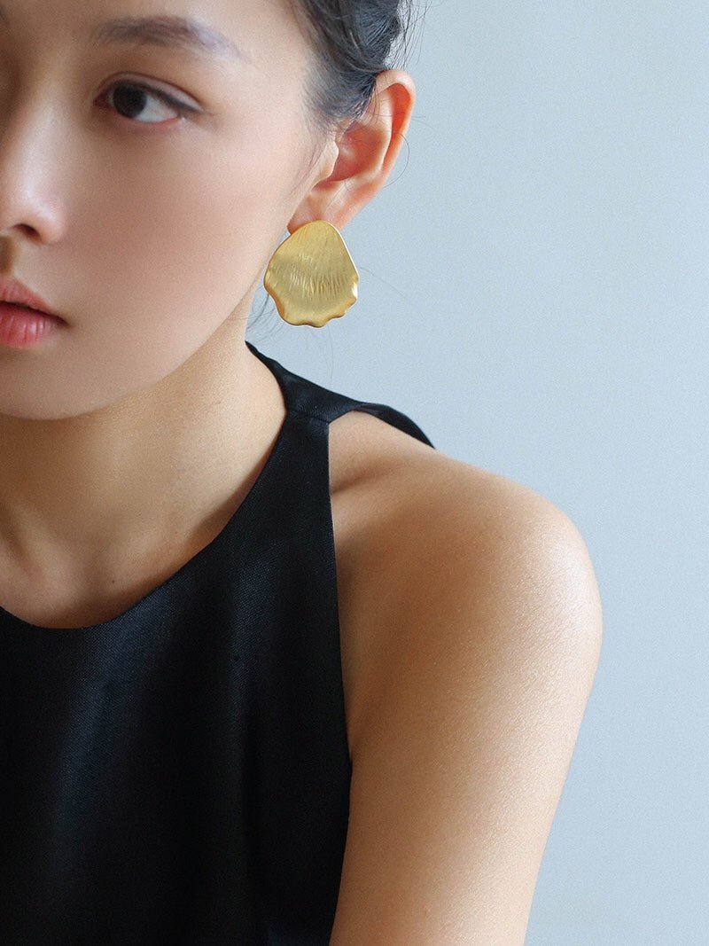 Creative Artistic Petal Textured Statement Earrings - floysun