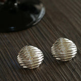 Curved Earrings with Simple Stripes Design - floysun