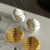 Curved Earrings with Simple Stripes Design - floysun