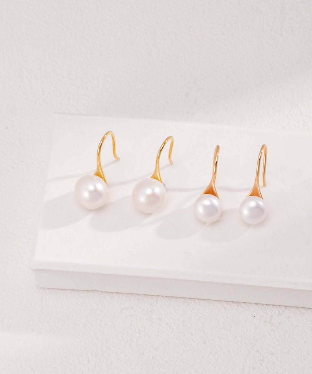 Daily Sterling Silver Natural Pearl Ear Hooks - floysun