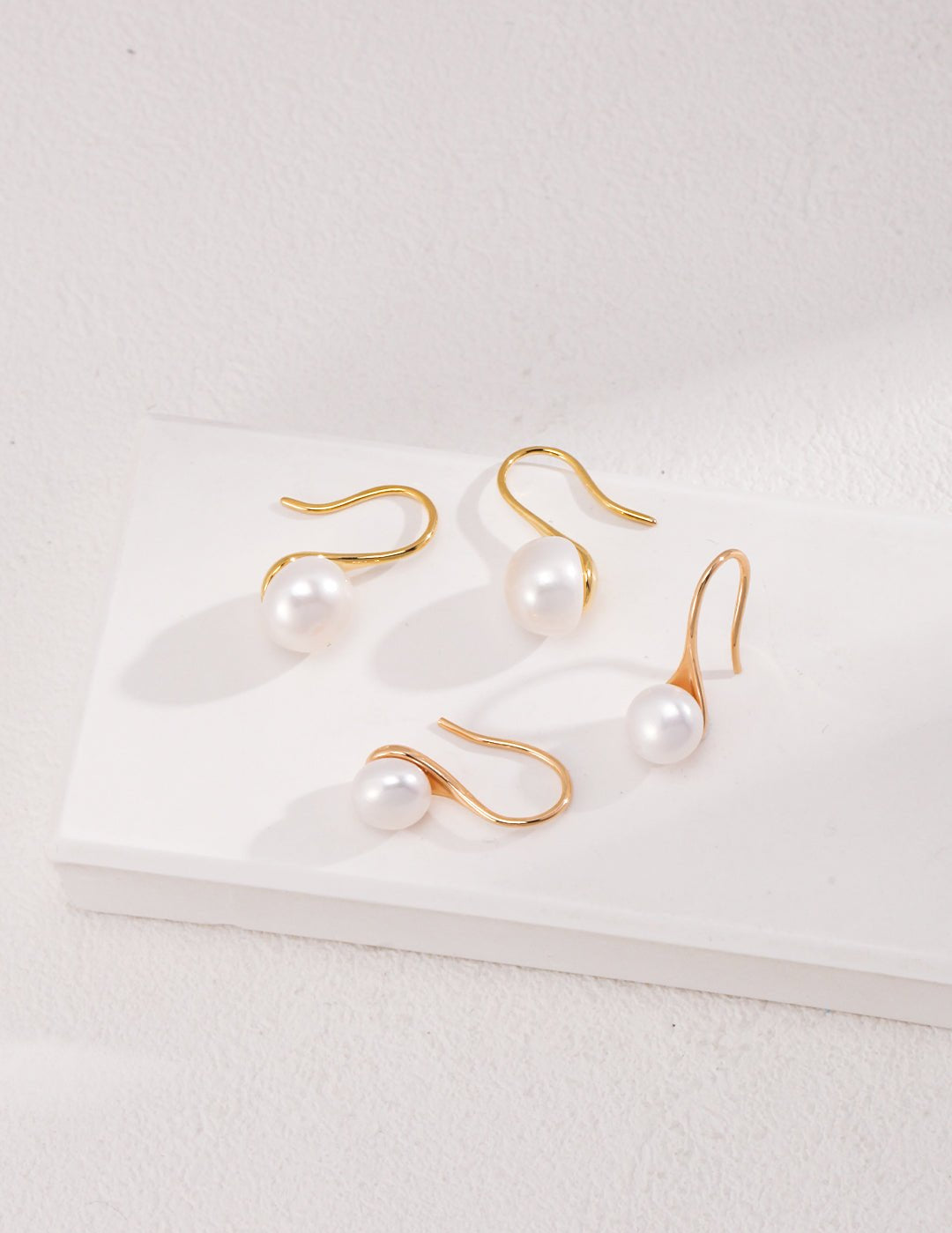 Daily Sterling Silver Natural Pearl Ear Hooks - floysun