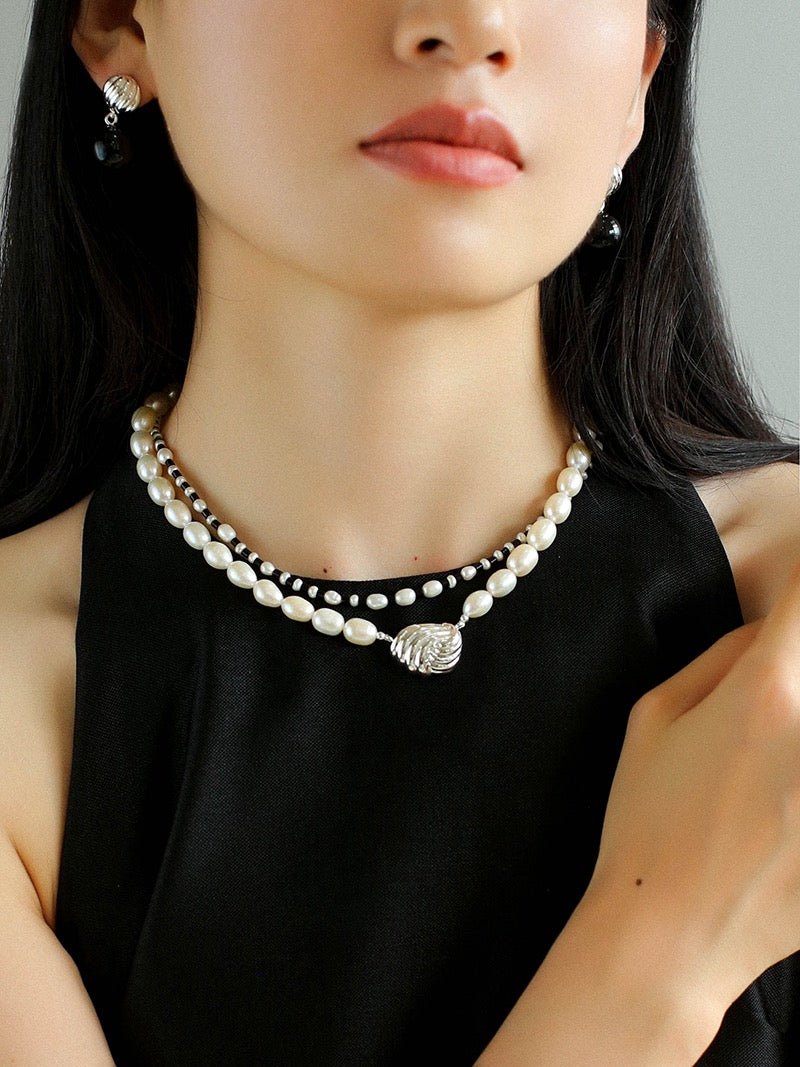 Dark Tide Black and White Pearl Necklace - floysun