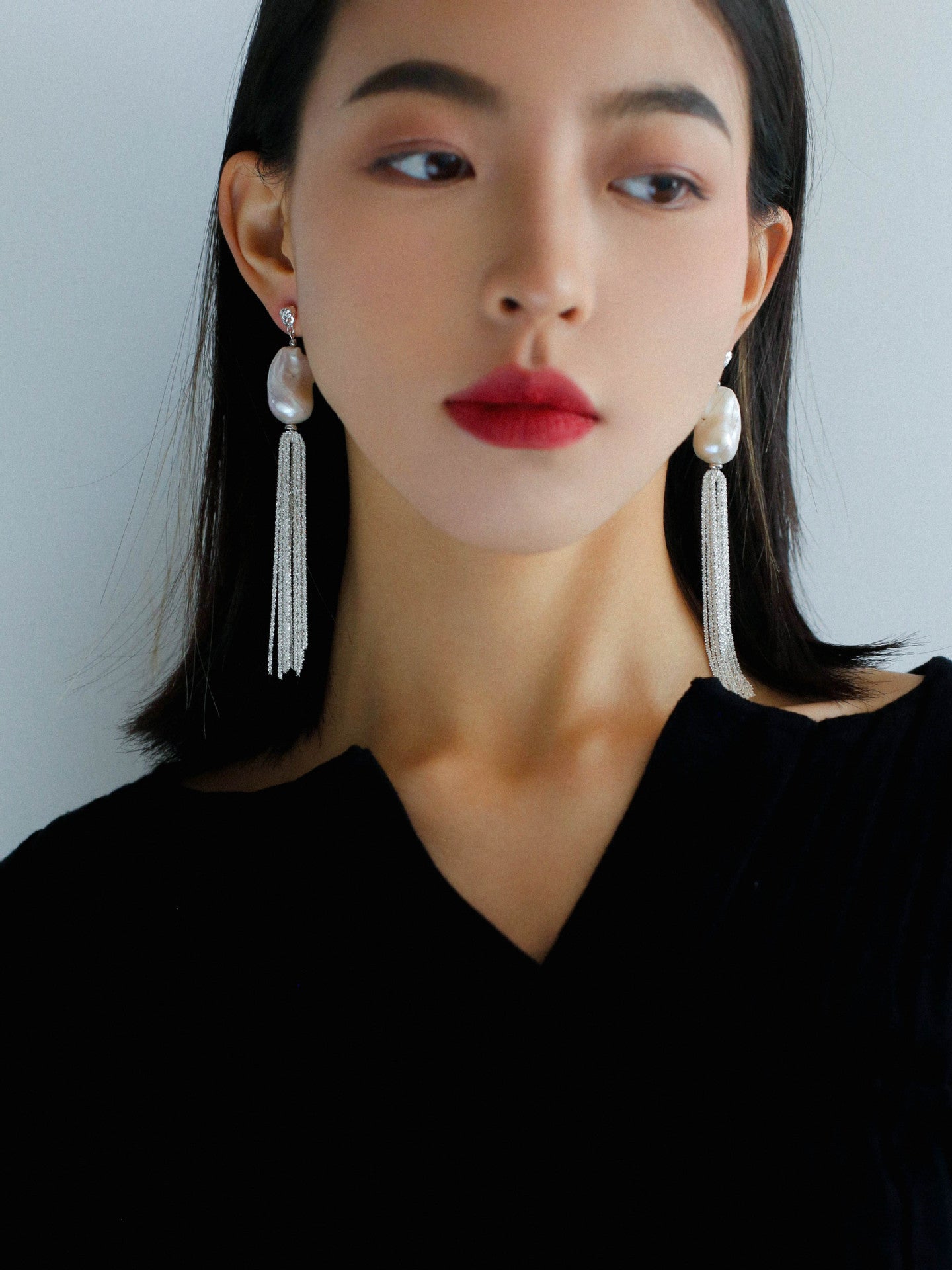 Dazzling Baroque Silver Chain Tassel Drop Earrings - floysun