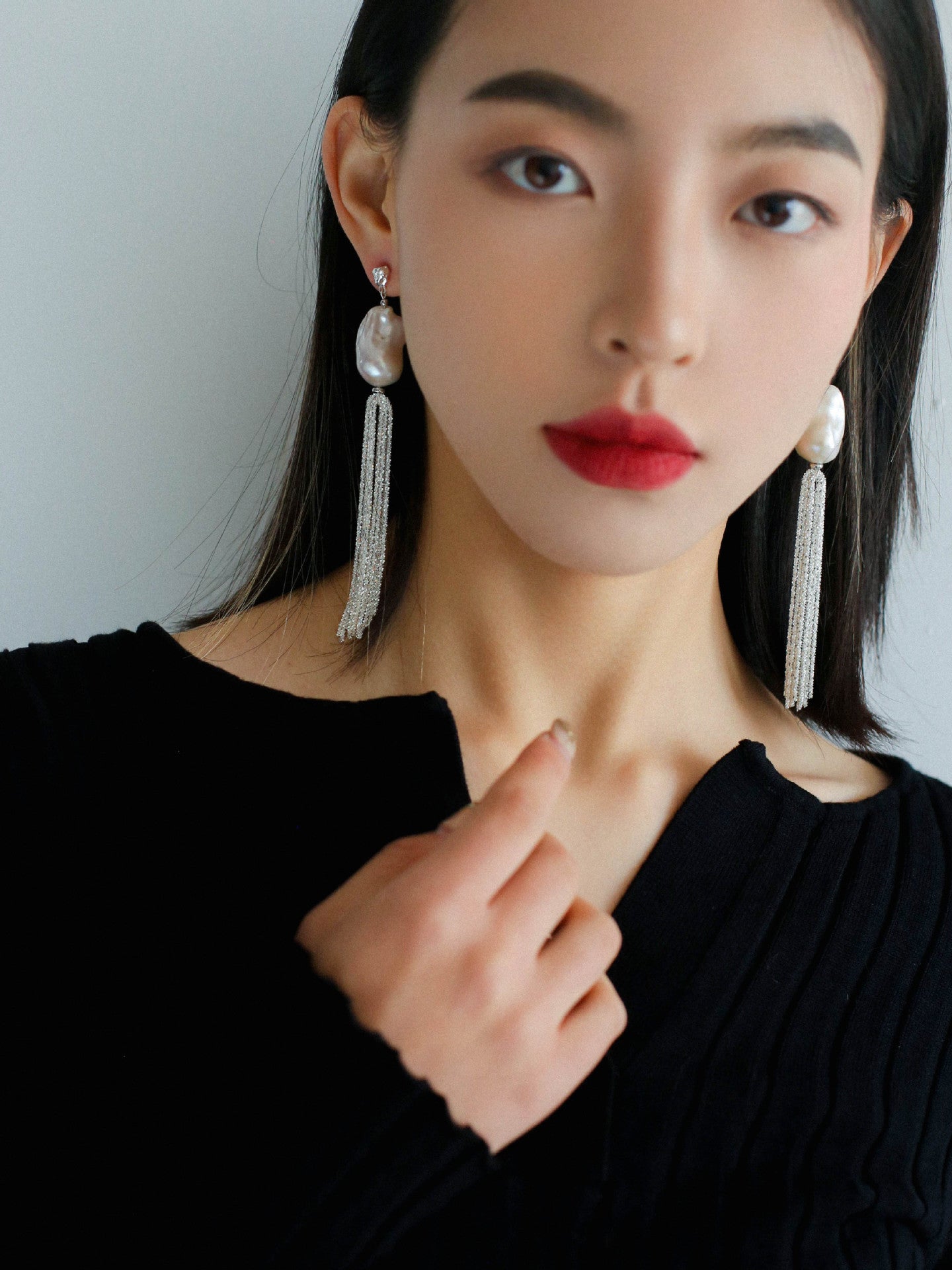 Dazzling Baroque Silver Chain Tassel Drop Earrings - floysun