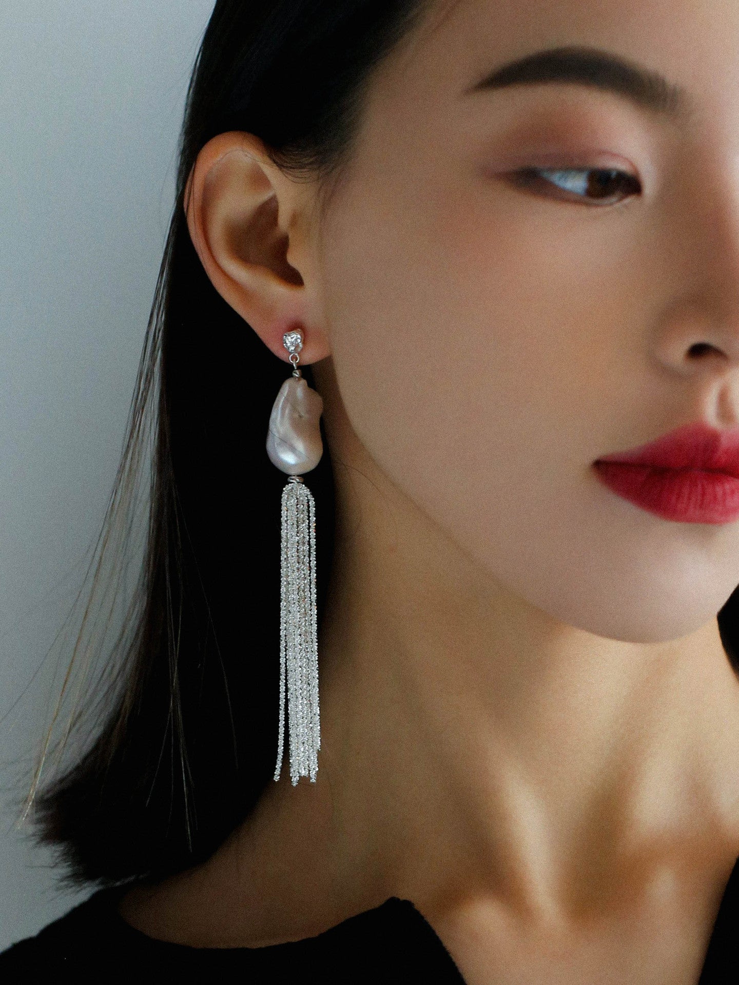 Dazzling Baroque Silver Chain Tassel Drop Earrings - floysun