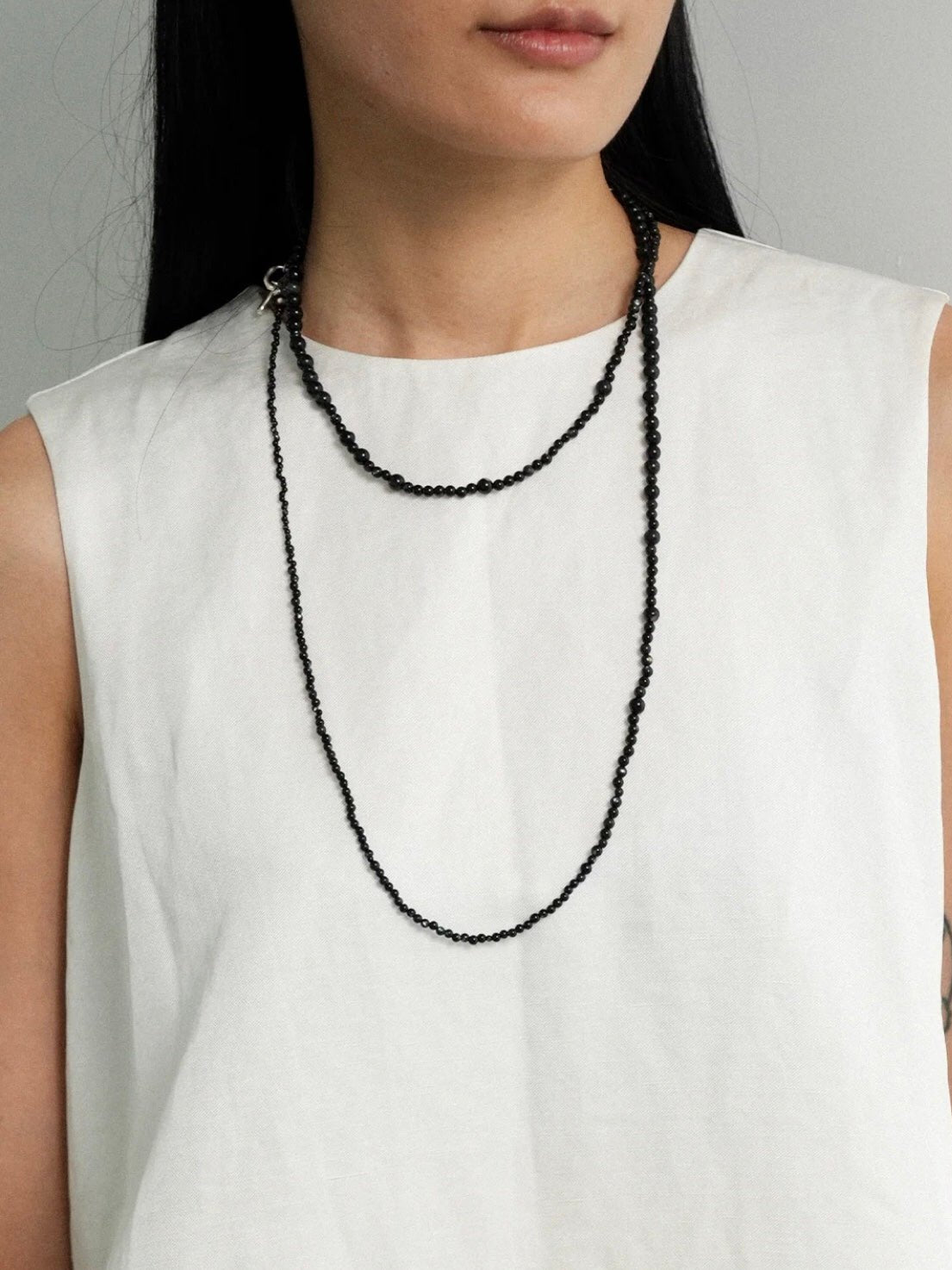 Delicate Black Mother - of - Pearl Gradient Beaded Long Necklace - floysun