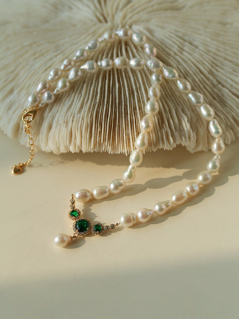 Drop Baroque Pearl Emerald Pendant Necklace - floysun