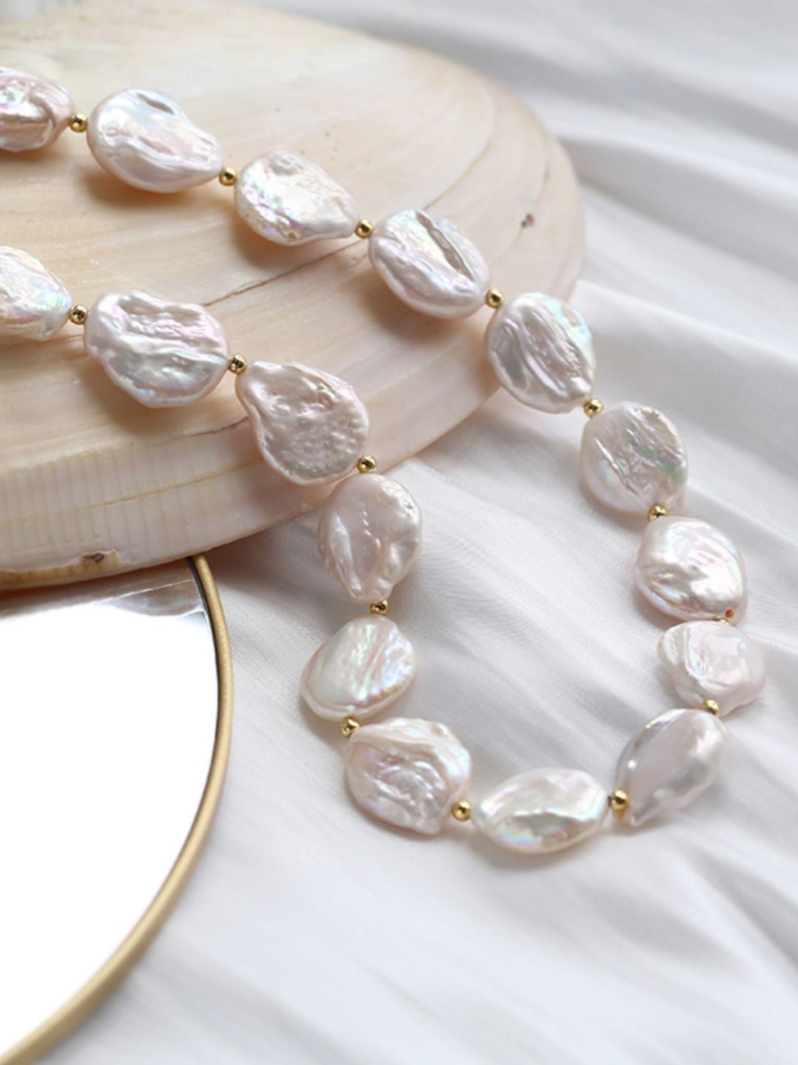 Elegant Rebellion Baroque Pearl Statement Necklace - floysun