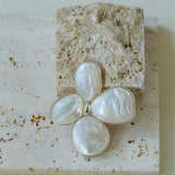 Elegant Temperament Natural White Mother - of - pearl Lilac Brooch - floysun