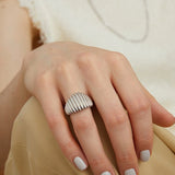 Elegant Vertical Stripe Ring - floysun