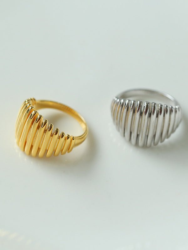 Elegant Vertical Stripe Ring - floysun