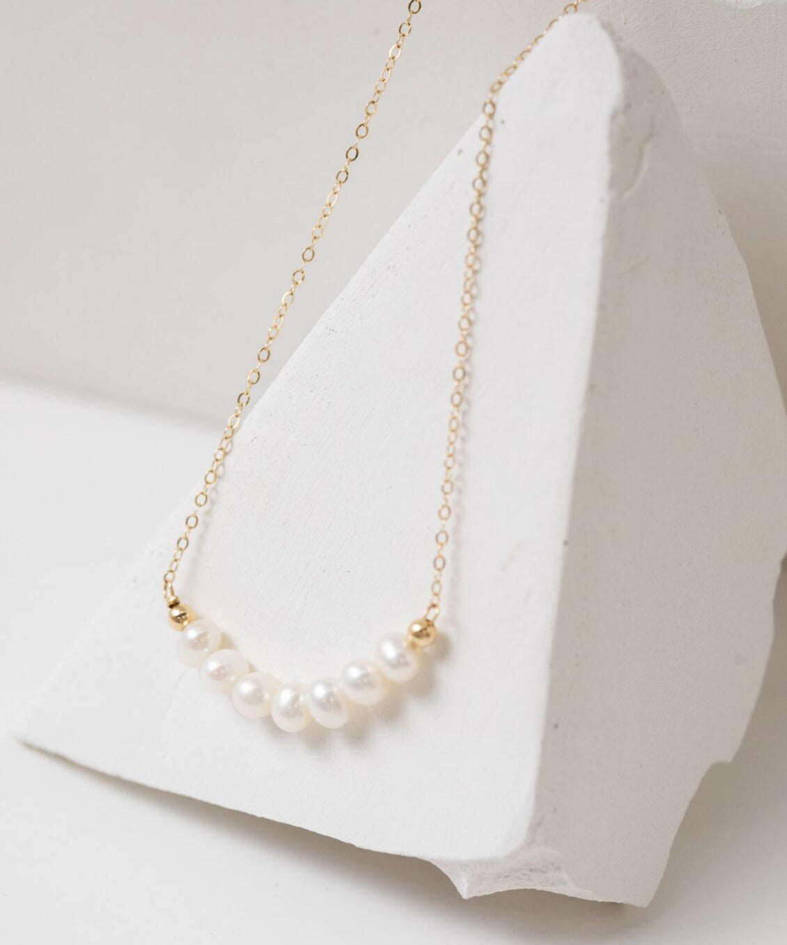 Embellished Series Golden Pearl Smile Necklace - floysun