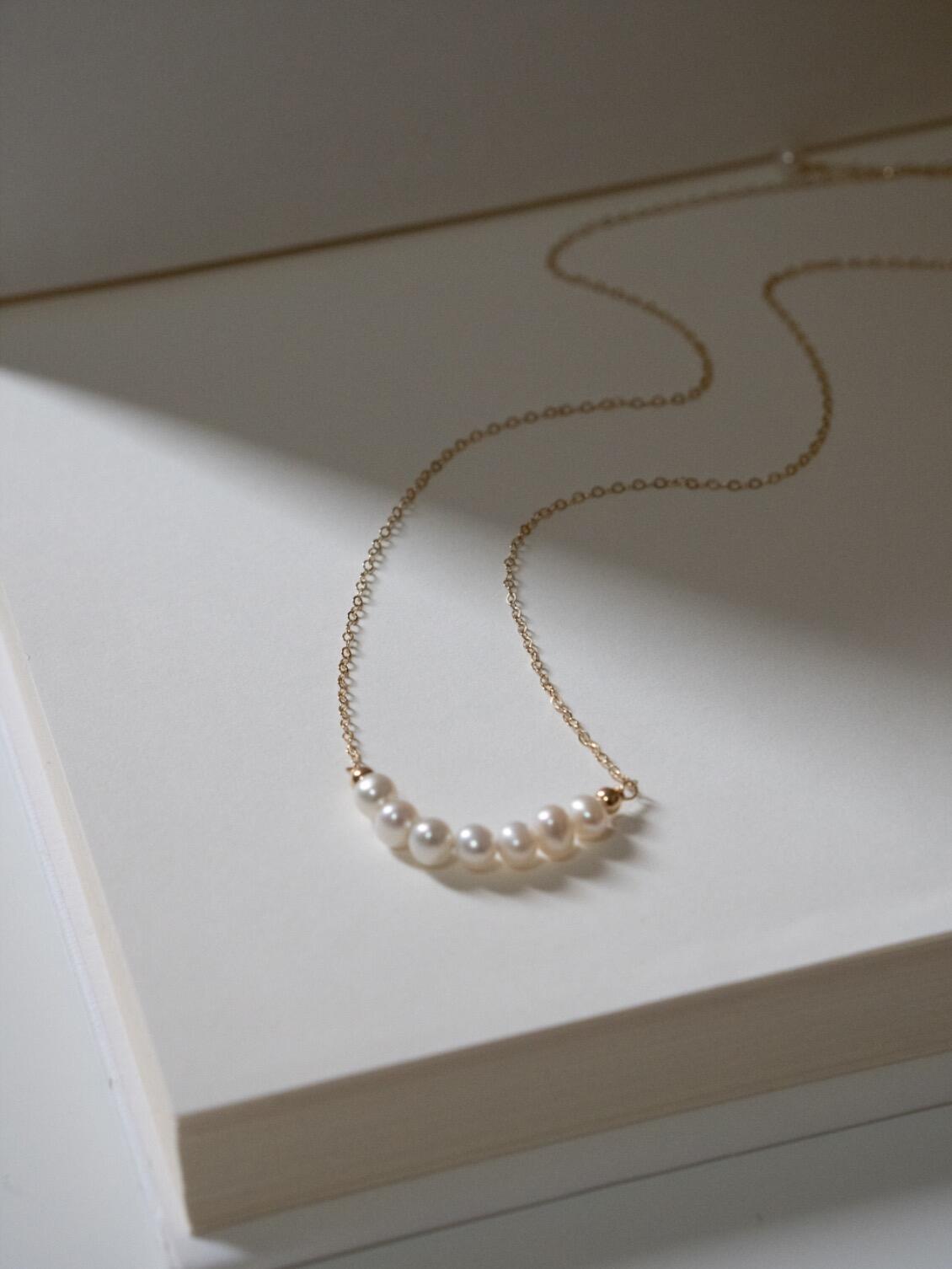 Embellished Series Golden Pearl Smile Necklace - floysun