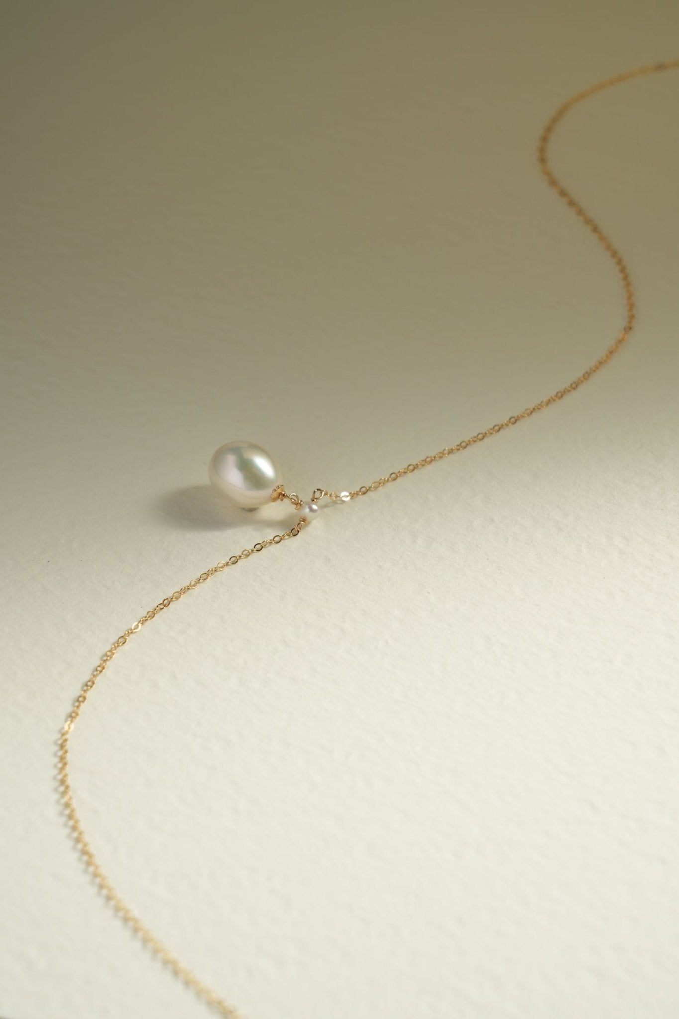 Embellished Series Plump Droplet Pearl Pendant Necklace - floysun