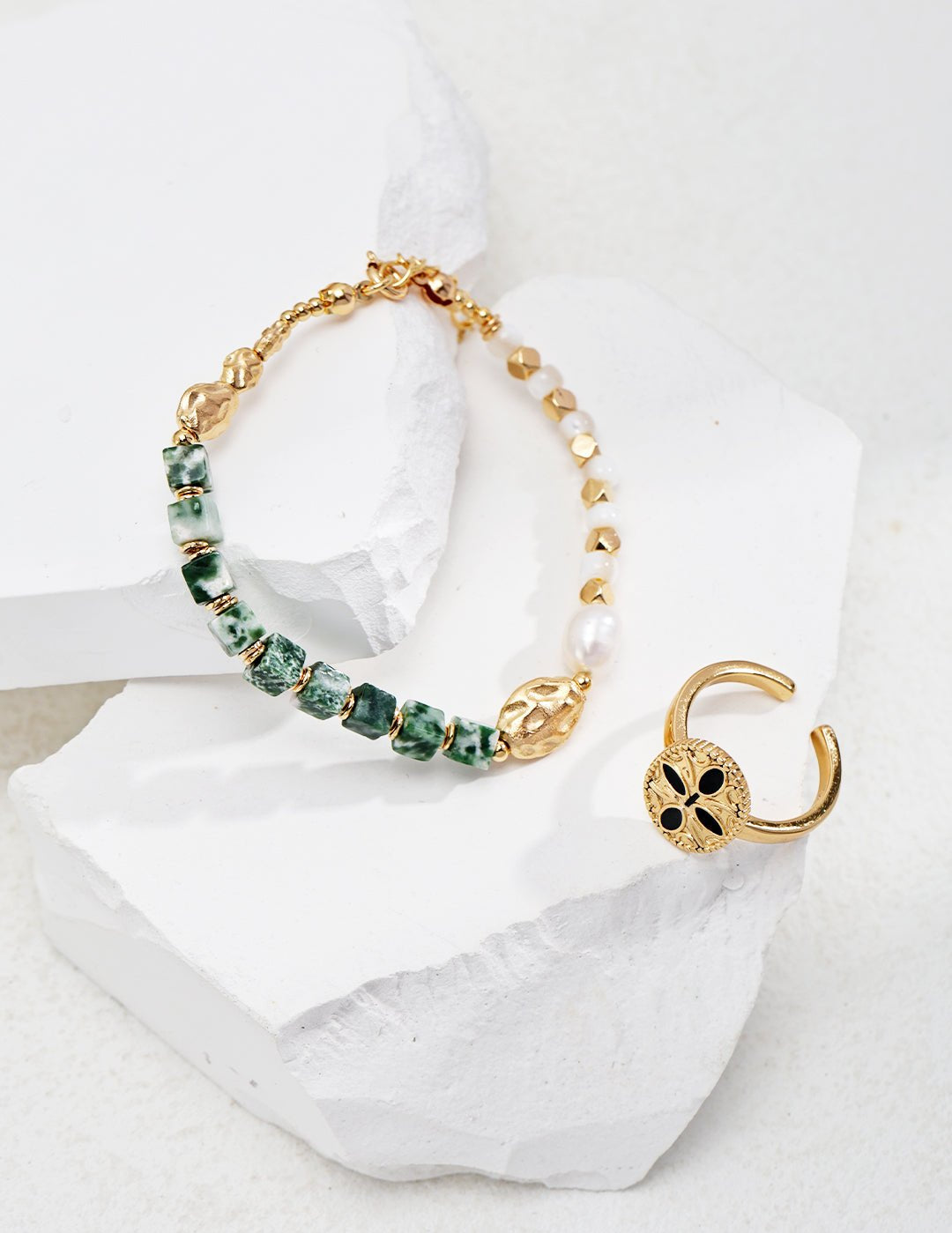 Emerald Green Gemstone and Pearl Bracelet - floysun