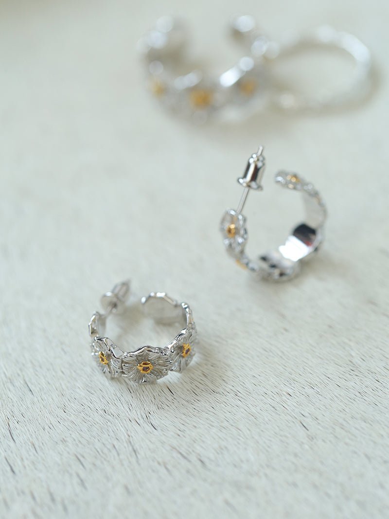 Exquisite Daisy Flower Hug Huggie Earrings - floysun